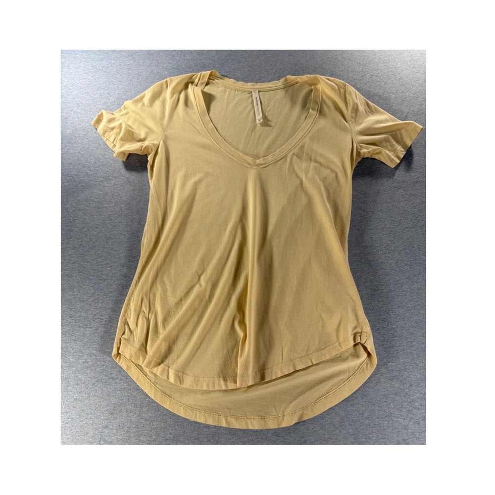 The Group Babaton Womens XS V-Neck Short Sleeve Curved Hem T-Shirt Yellow
